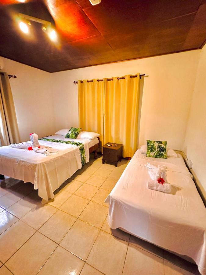 88 Days Self Catering Holidays & Accomodation Baie Lazare  Bagian luar foto